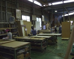 株式会社　大島工業　木工部（埼玉県比企郡小川町）建具　木製フラッシュドアの製造